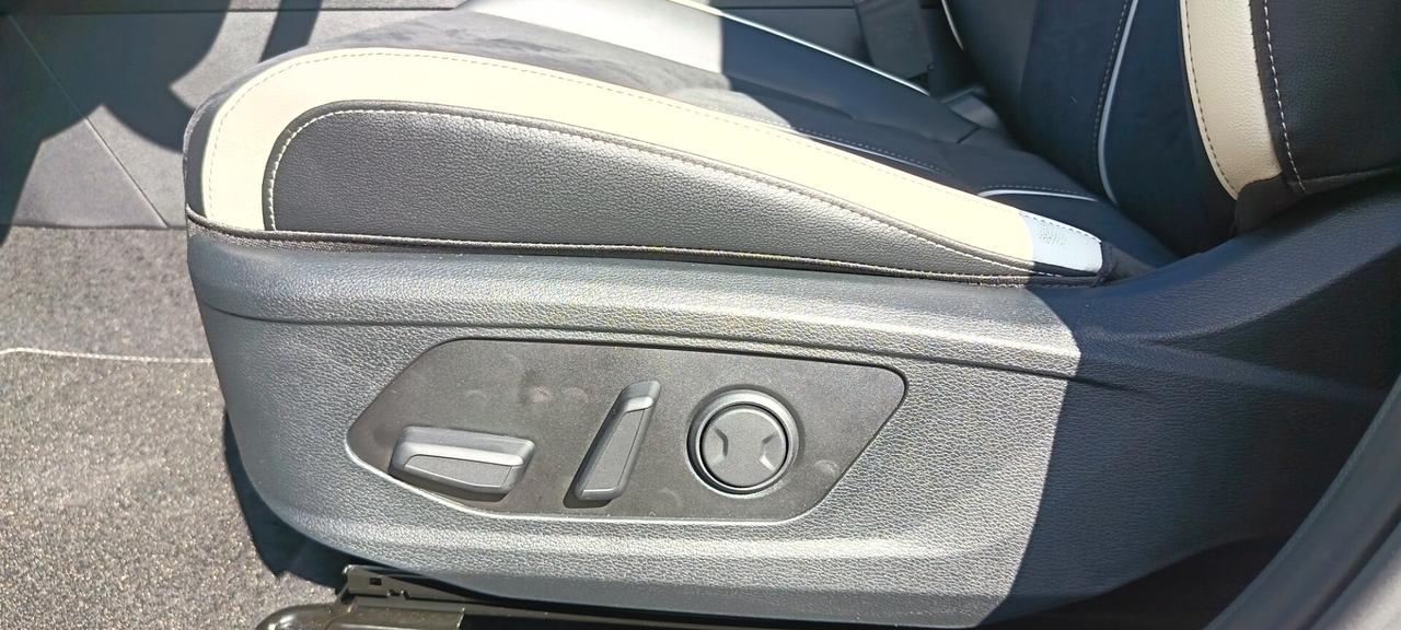 Kia Sportage 1.6 TGDi HEV AT GT-line Plus bicolor