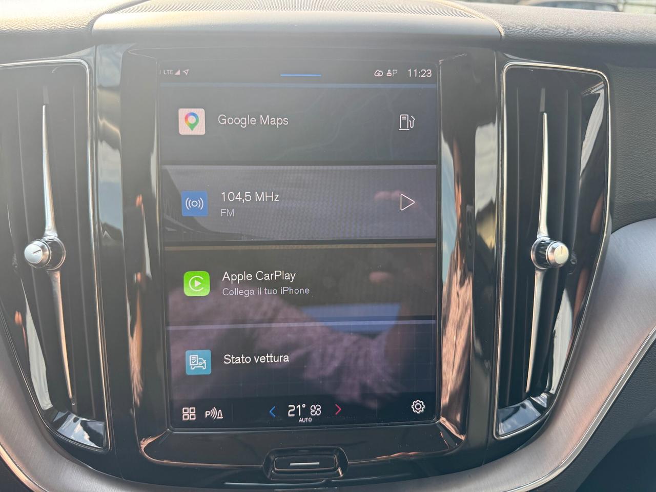 Volvo XC60 B4 AWD (Diesel/Hybrid) Momentum Bsn.