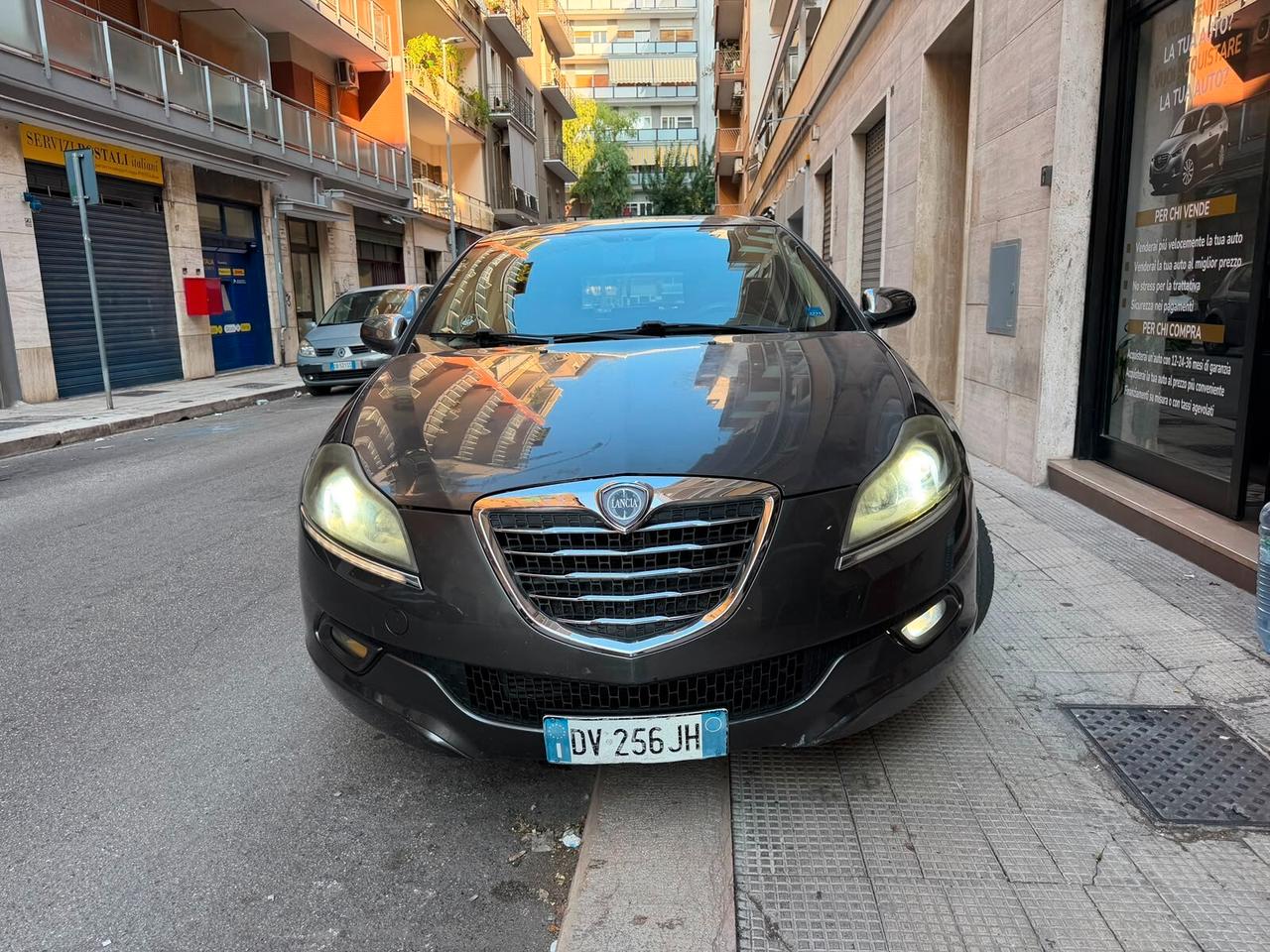 Lancia Delta 1.6 120 cv