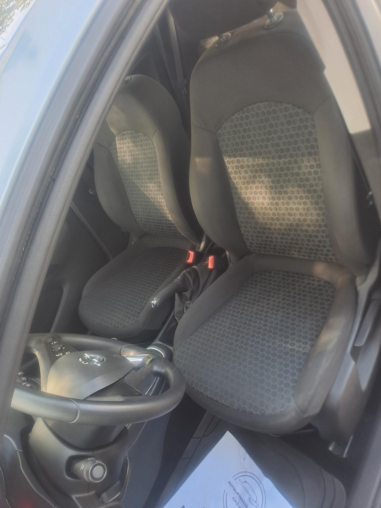 Opel Corsa 1.2 5 porte Innovation km 78mila