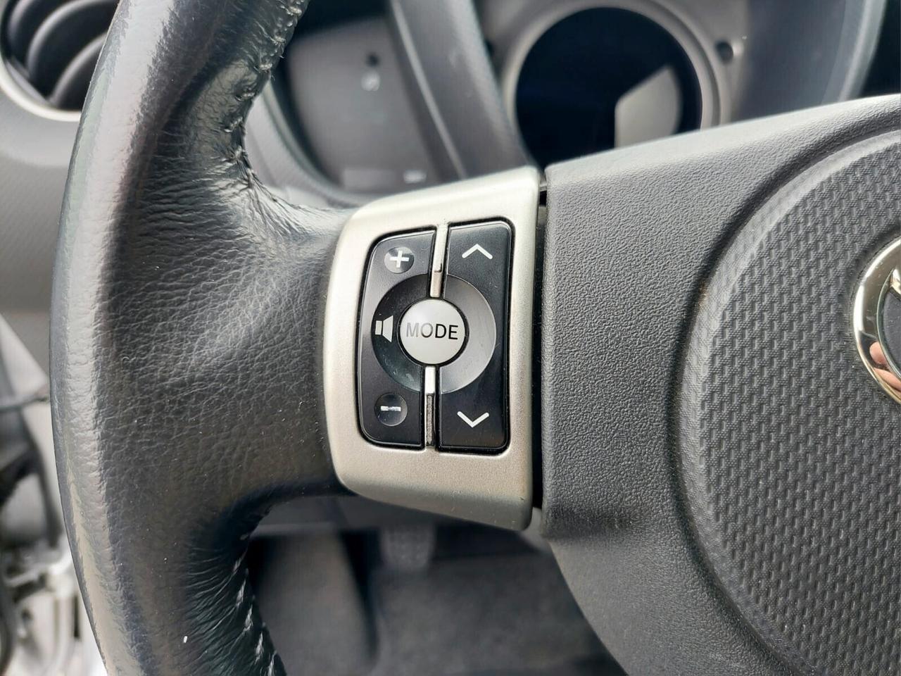 TOYOTA Urban Cruiser 1.4 D-4D AWD Sol - 2009