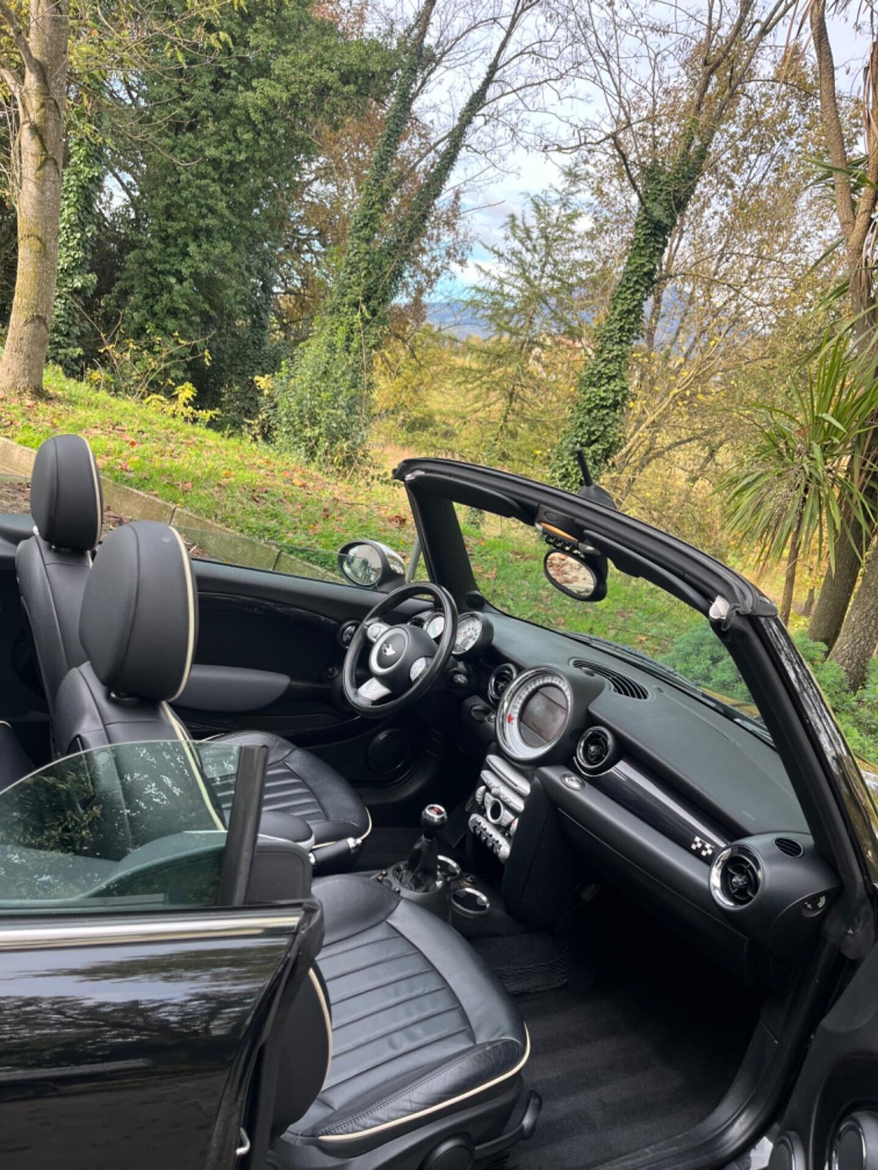 Mini COOPER S R57 CABRIO JOHN COOPER WORKS 211