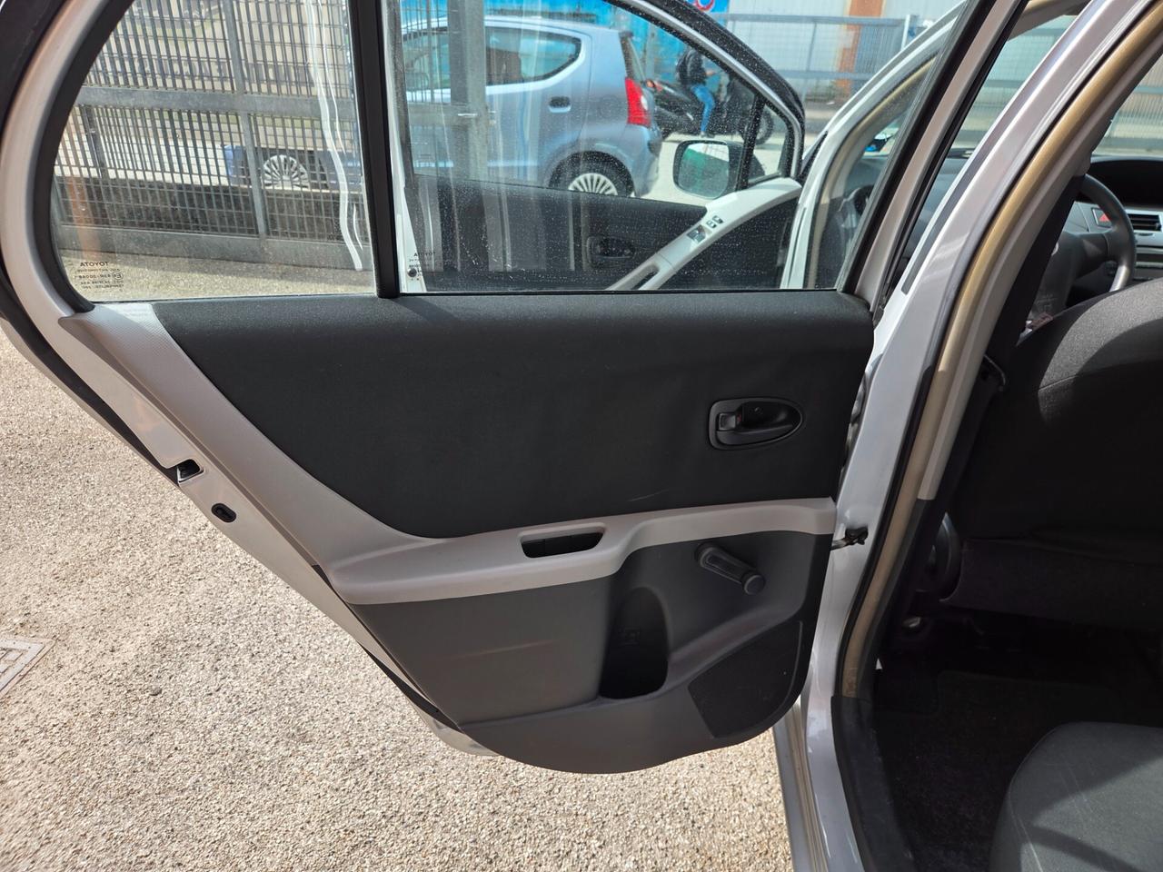 Toyota Yaris 1.0 5 porte Sol unico proprietario