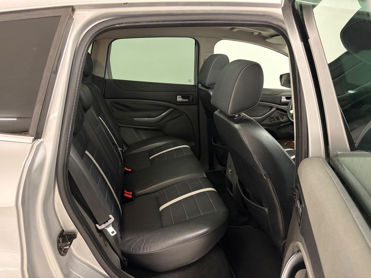 Ford Kuga 2.0 TDCi 163 CV 4WD Titanium DPF Nuova !