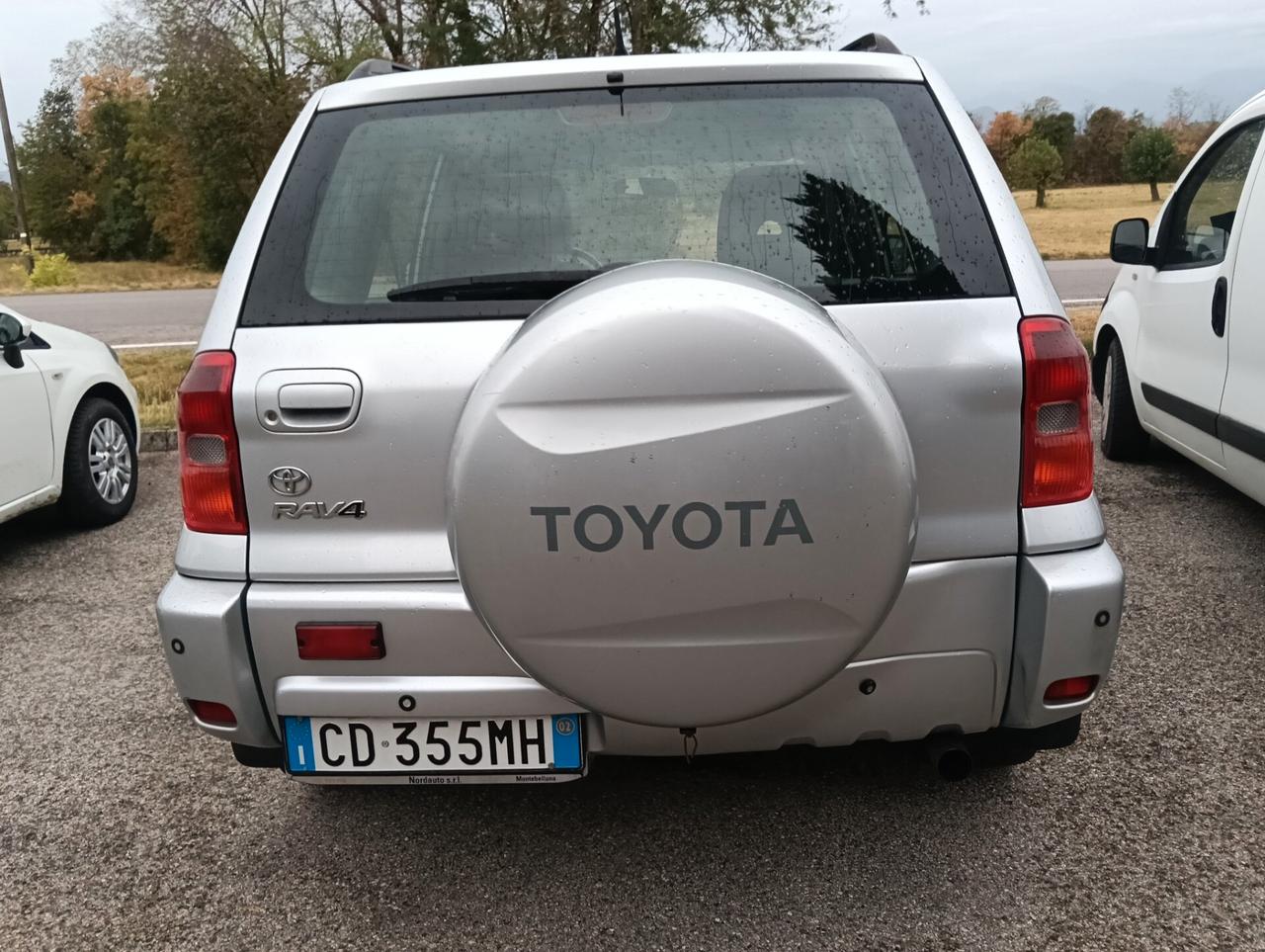 Toyota RAV 4 RAV4 2.0 Tdi D-4D cat 5 porte Sol