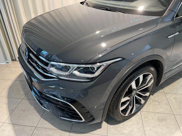 VOLKSWAGEN Tiguan 2.0 TDI DSG 4MOTION R-Line Navi Matrix 20" Camera