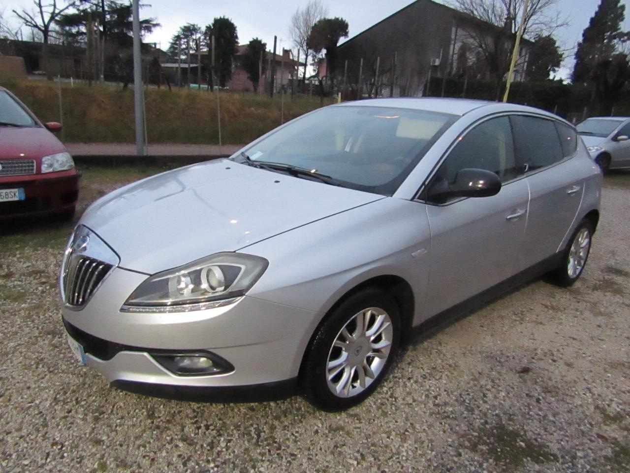 Lancia Delta 1.6 MJT Platino anche neopat.