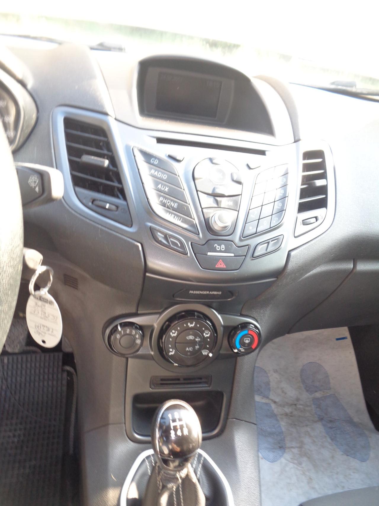 Fiesta 1.2 60CV 5p Black & White Edition 80milakm da vetrina