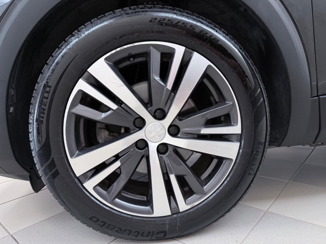 Peugeot 3008 BlueHDi 130 S&S EAT8 Allure