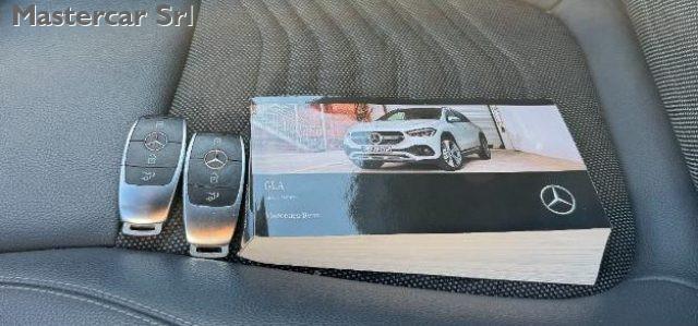 MERCEDES-BENZ GLA 250 GLA e phev (eq-power) Business Extra auto - GP698T