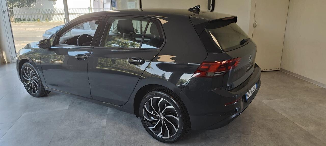 Volkswagen Golf 1.0 eTSI EVO DSG Life
