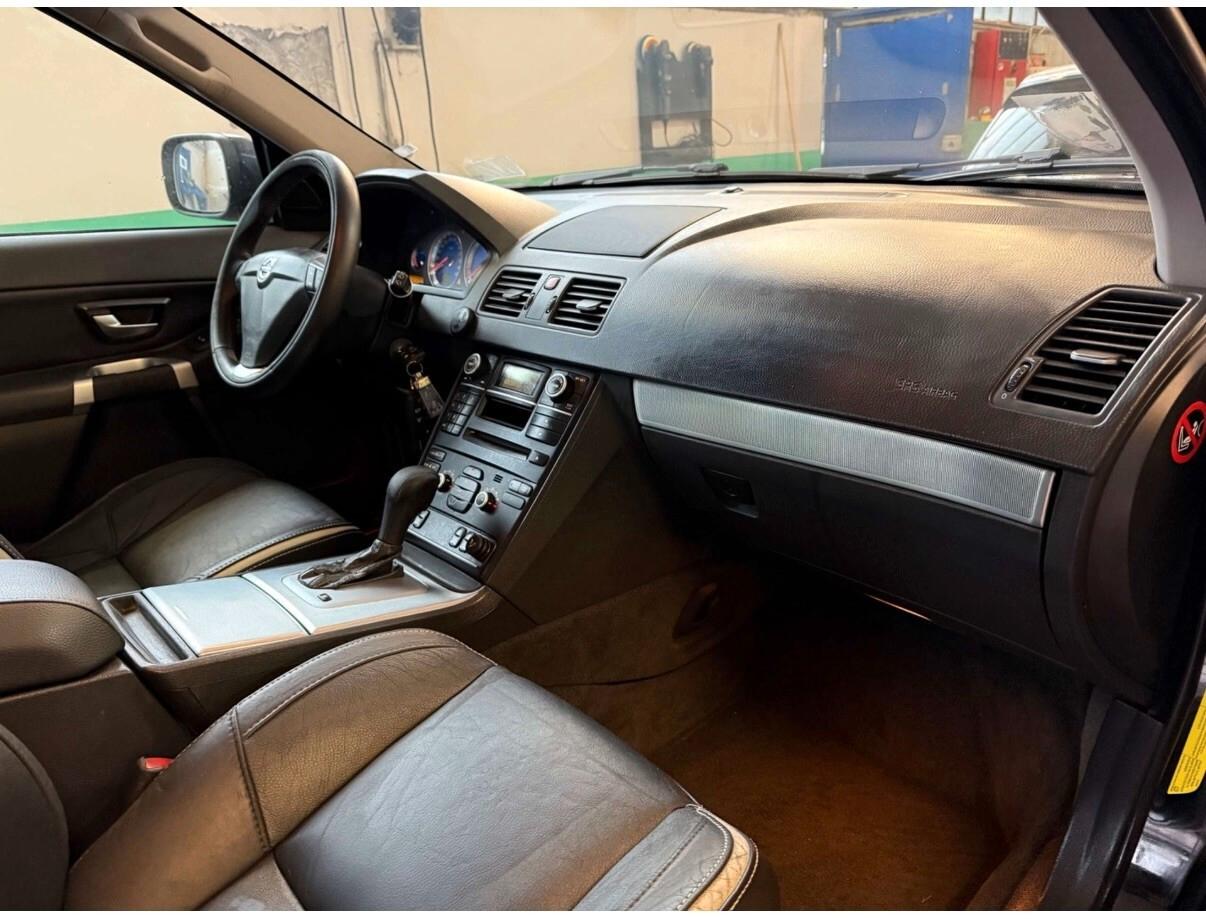 Volvo XC 90 XC90 2.4 D5 185 CV AWD Summum