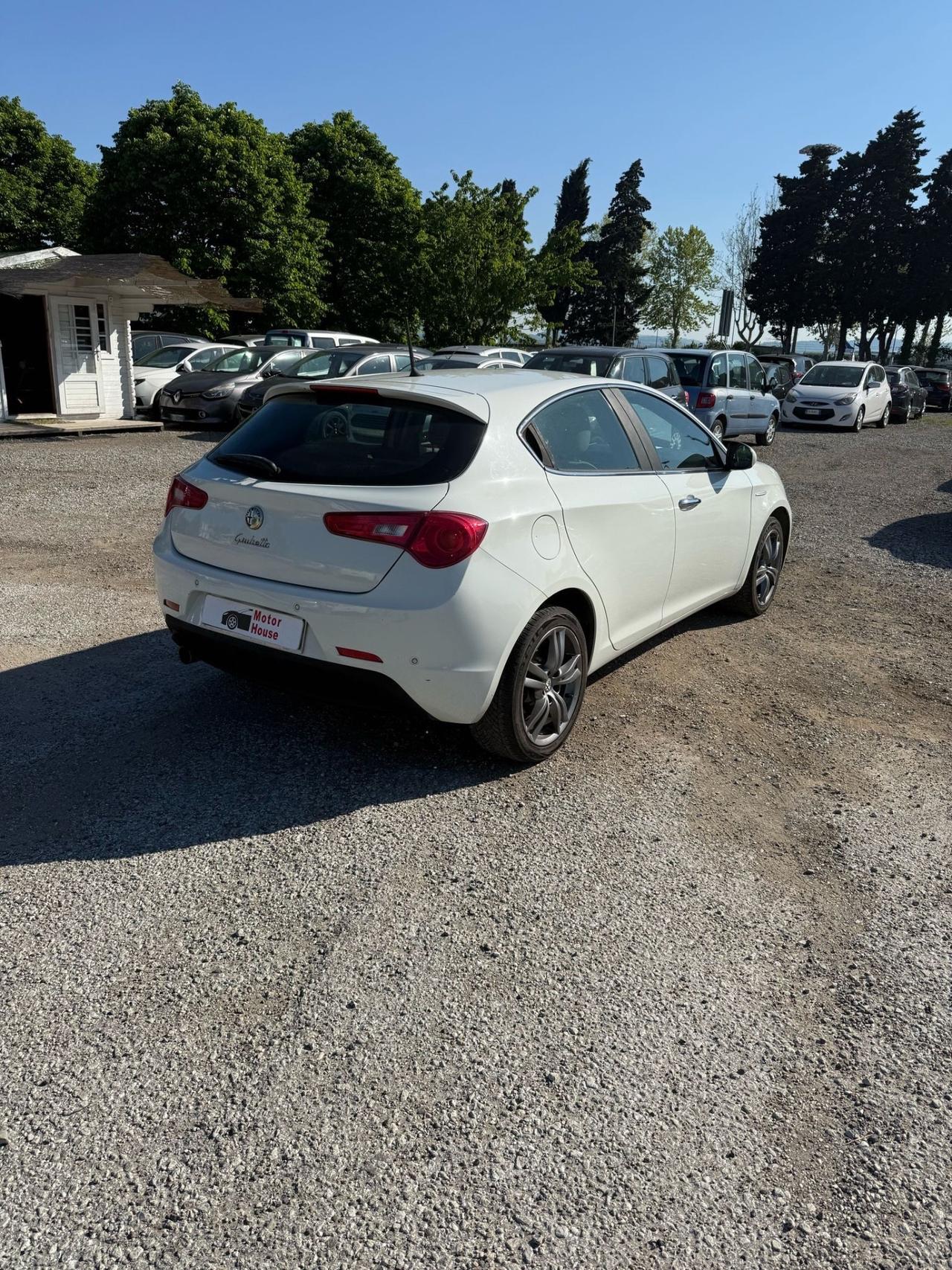 Alfa Romeo Giulietta 1.6 JTDm-2 105 CV Distinctive