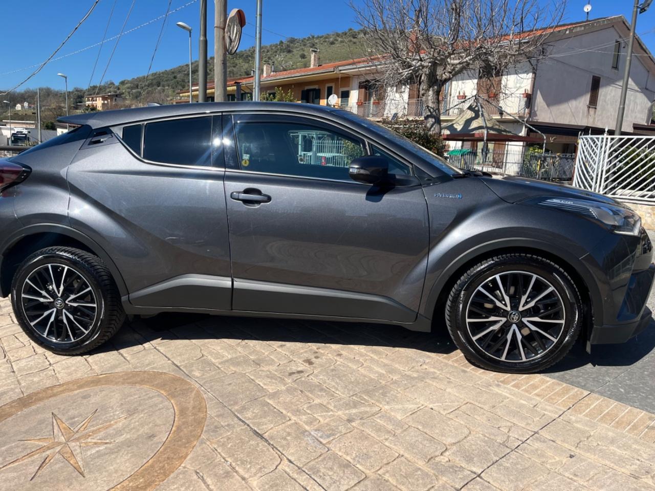 Toyota C-HR 1.8 Hybrid E-CVT Lounge