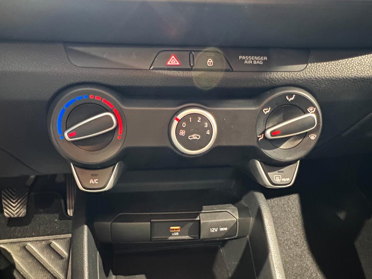 Kia Stonic 1.2 DPI Urban