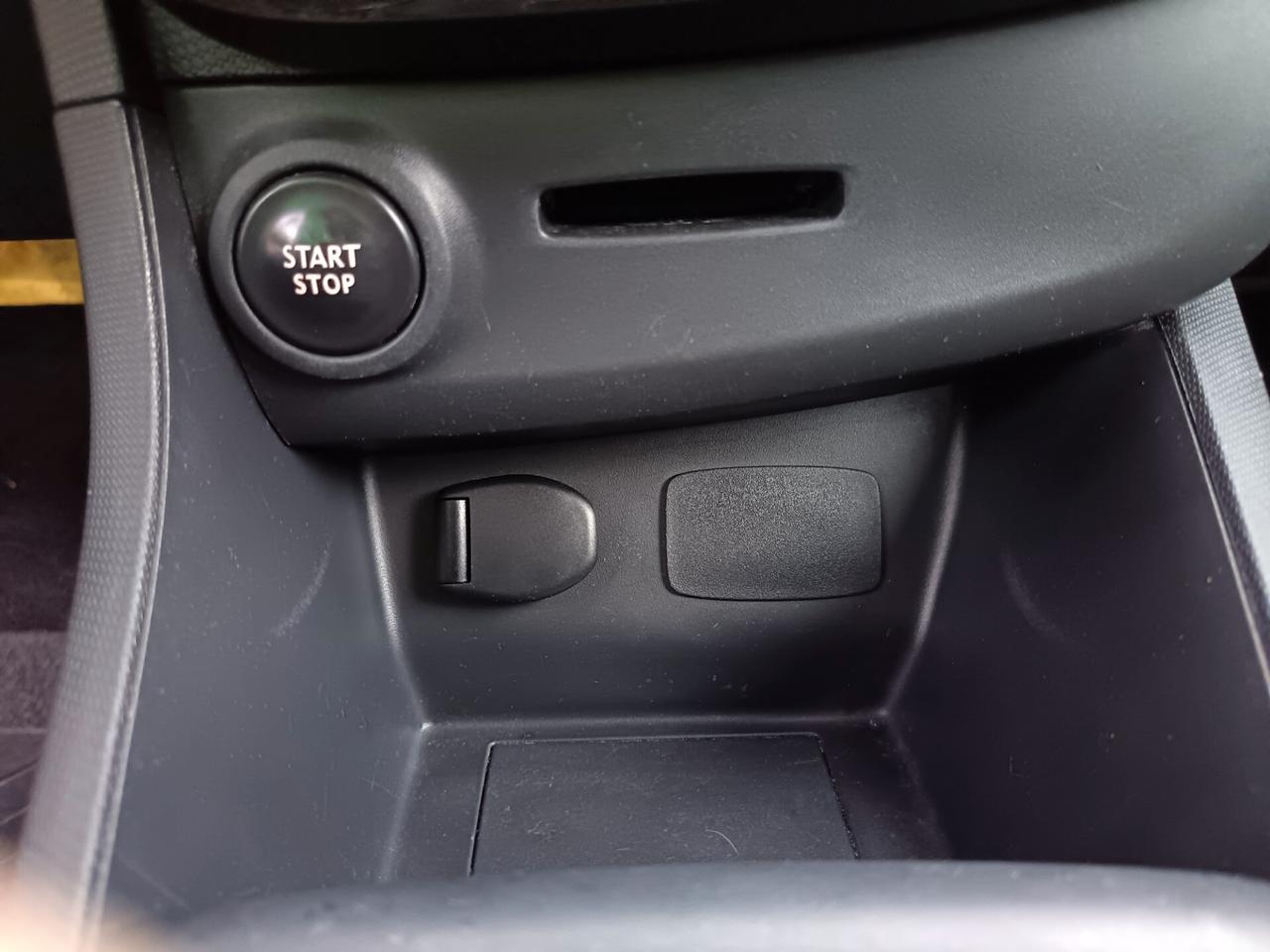 Renault Clio 1.2 75CV GPL 5 porte Wave