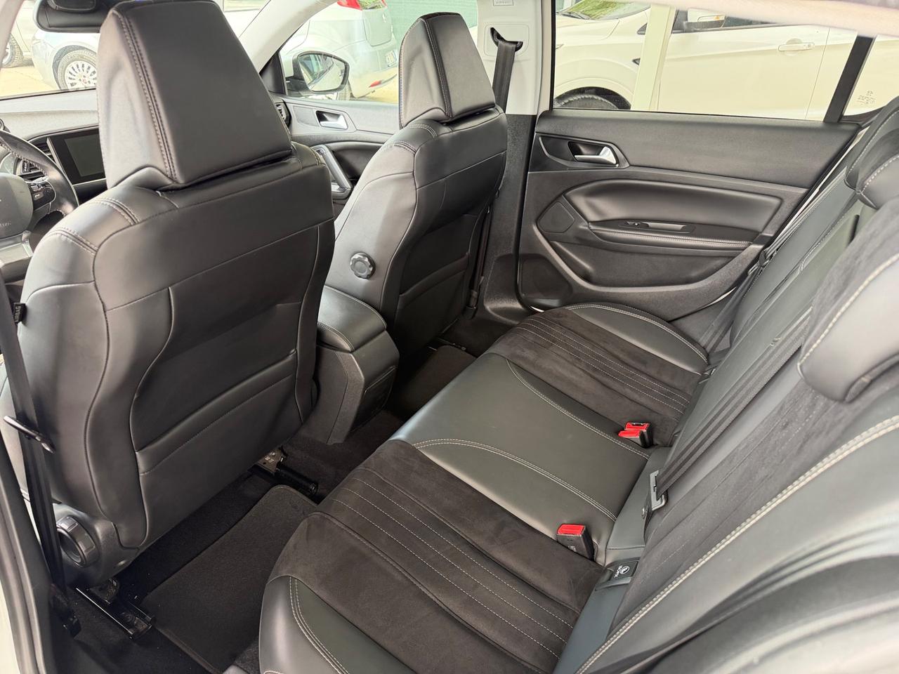 Peugeot 308 BlueHDi 120 S&S EAT6 GT Line