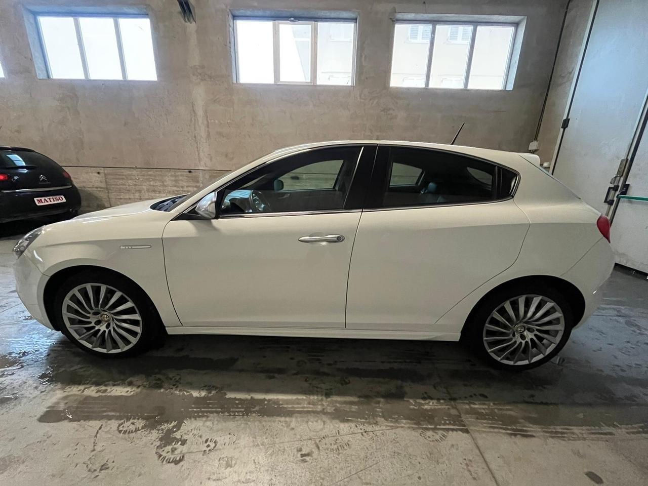 Alfa Giulietta 1.6 JTDm-2 105 CV. Km 100.000