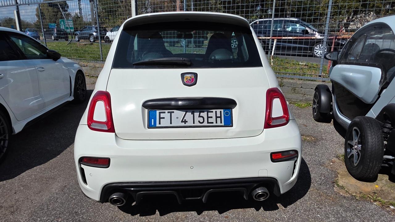 Abarth 500 1.4 Turbo T-Jet Custom