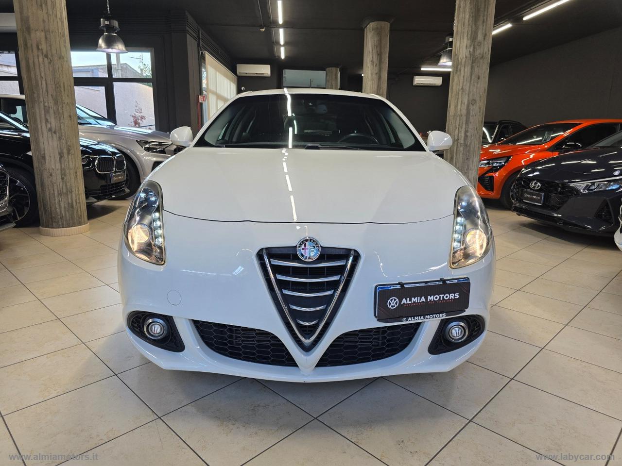 ALFA ROMEO Giulietta 1.6 JTDm-2 120 CV Distinctive