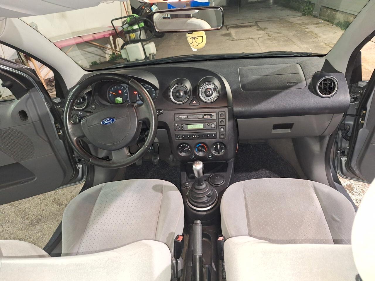 Ford Fiesta 1.4 16V 5p. Ghia EURO4 NEOPATENTATI ECCONOMICA