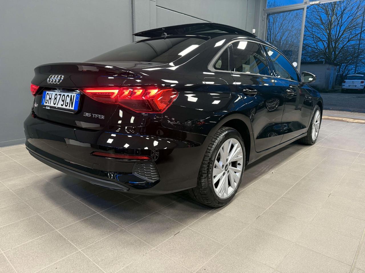 Audi A3 Sedan 35 TFSI S tronic