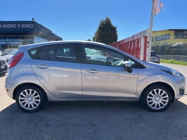 Ford Fiesta 1..2 5 porte Titanium