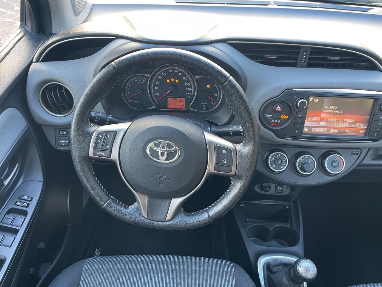 Toyota Yaris 1.0 5 porte Lounge