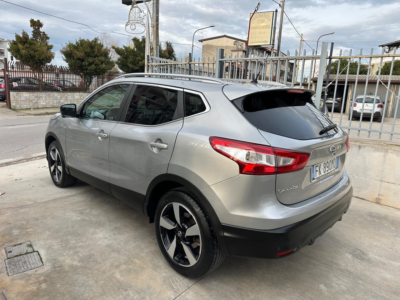 Nissan Qashqai 1.5 dCi N-Connecta