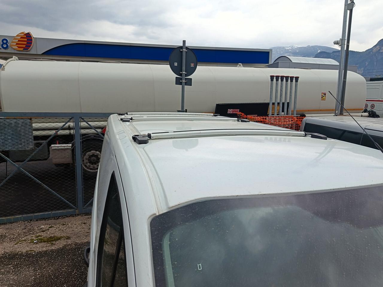 Ford transit custom 2000 tdi 131 cv gancio traino