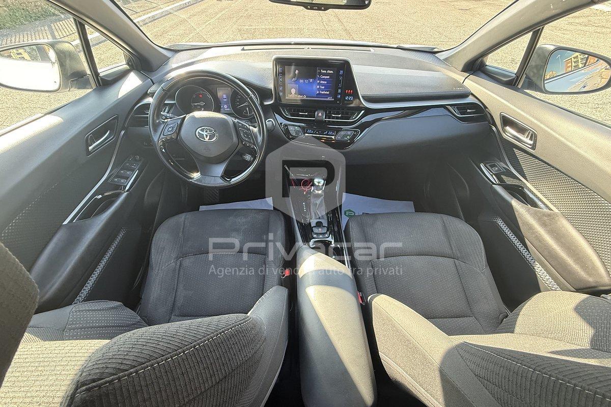 TOYOTA C-HR 1.8 Hybrid E-CVT Trend