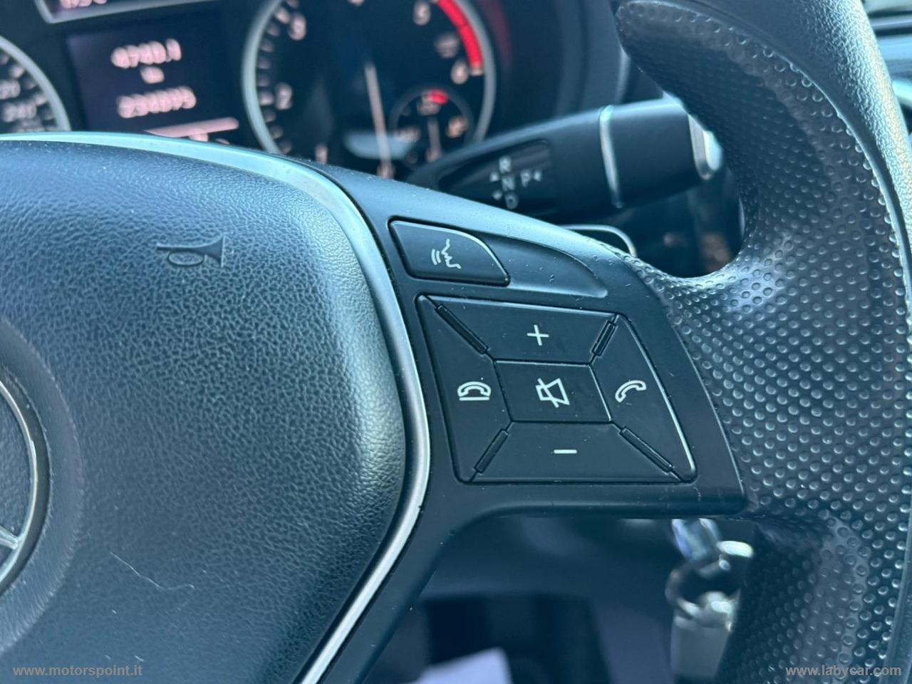 MERCEDES-BENZ B 180 d Automatic Business