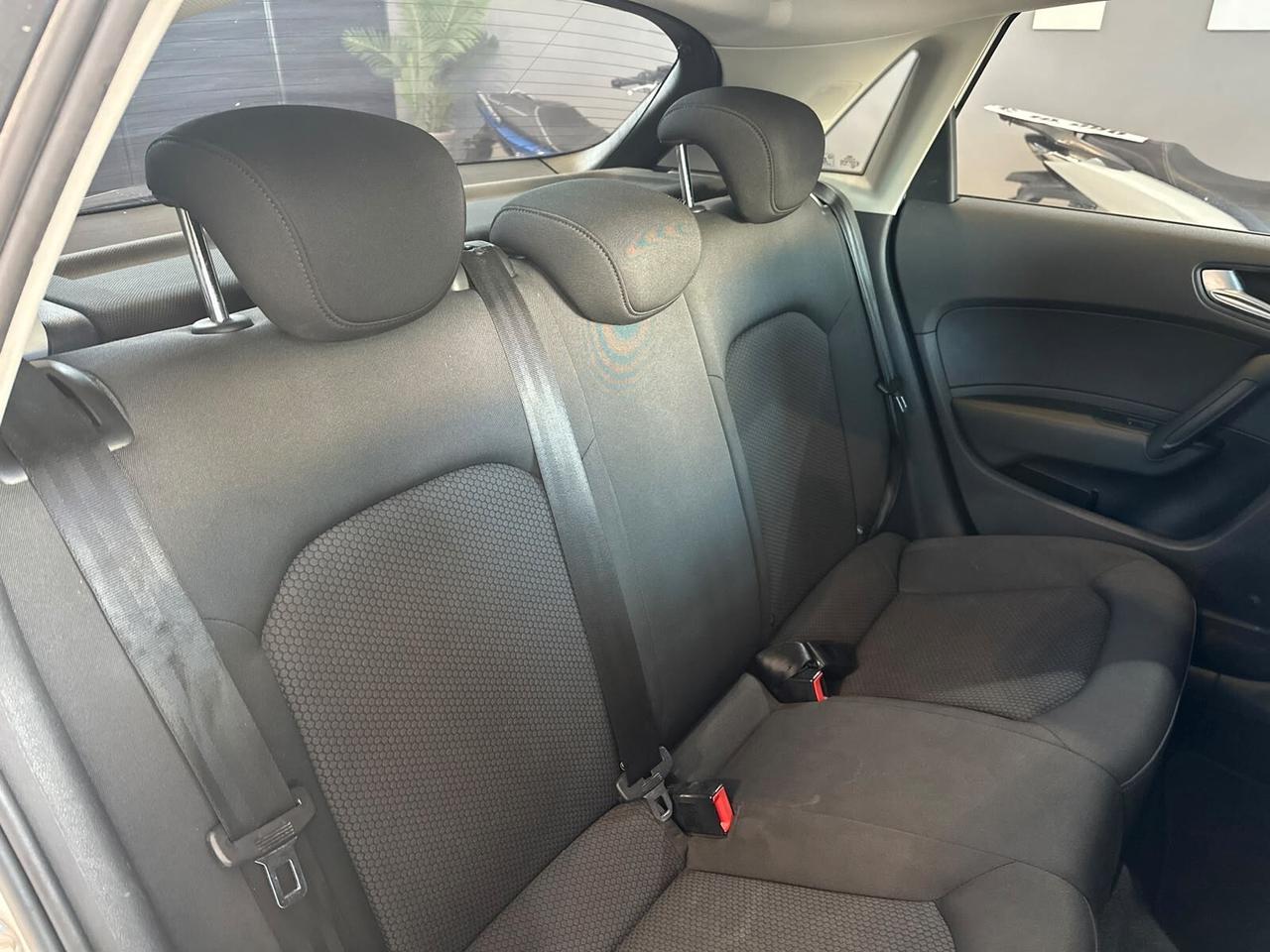 Audi A1 1.6 TDI S tronic Attraction