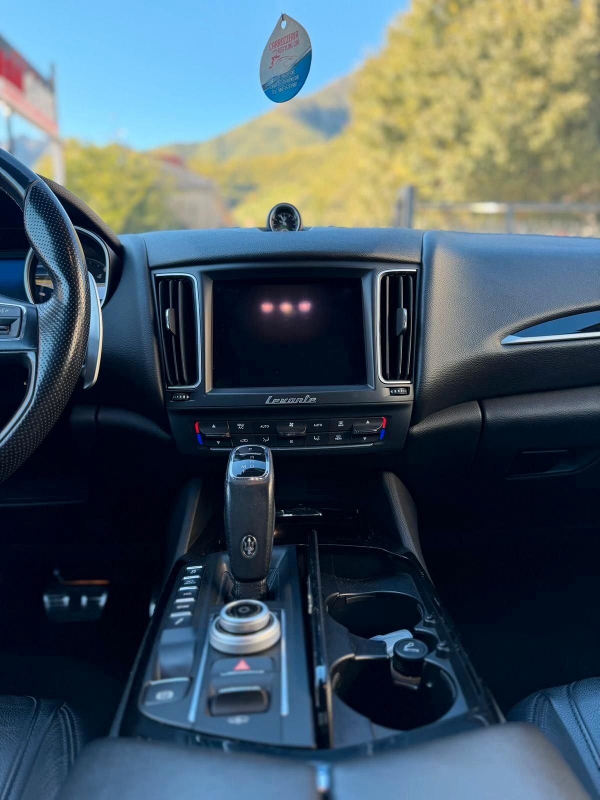 Maserati Levante V6 Diesel 275 CV AWD Granlusso
