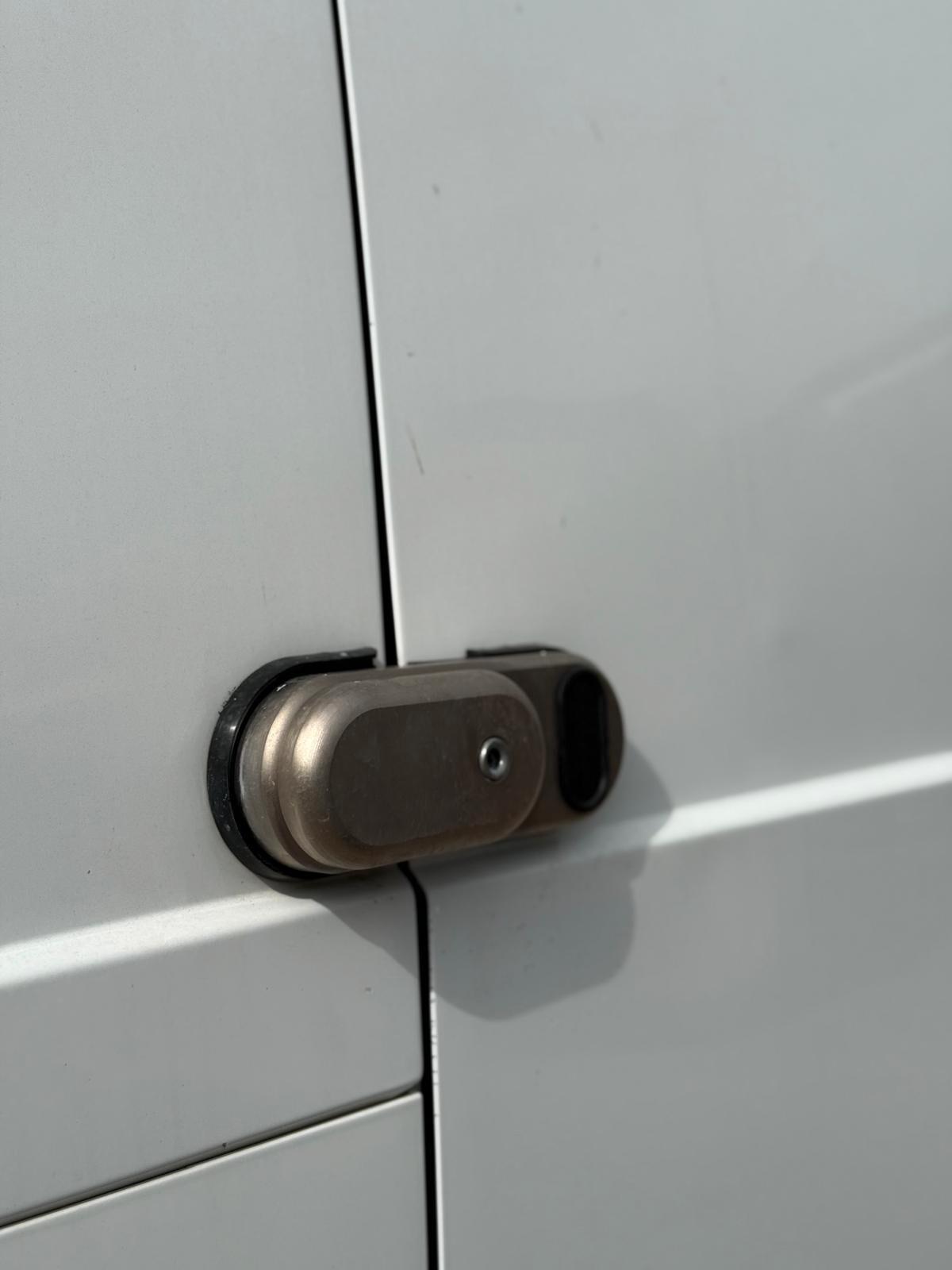 Opel Vivaro 2.0 Diesel 3 posti passo lungo