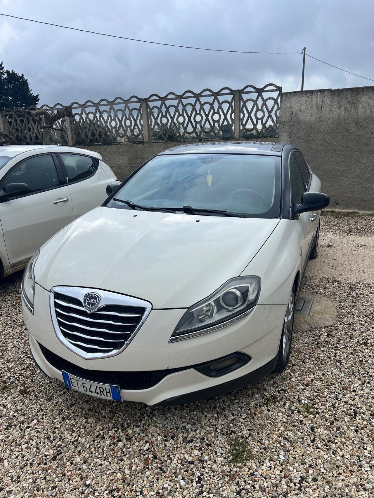 Lancia Delta 1.6 MJT DPF Argento