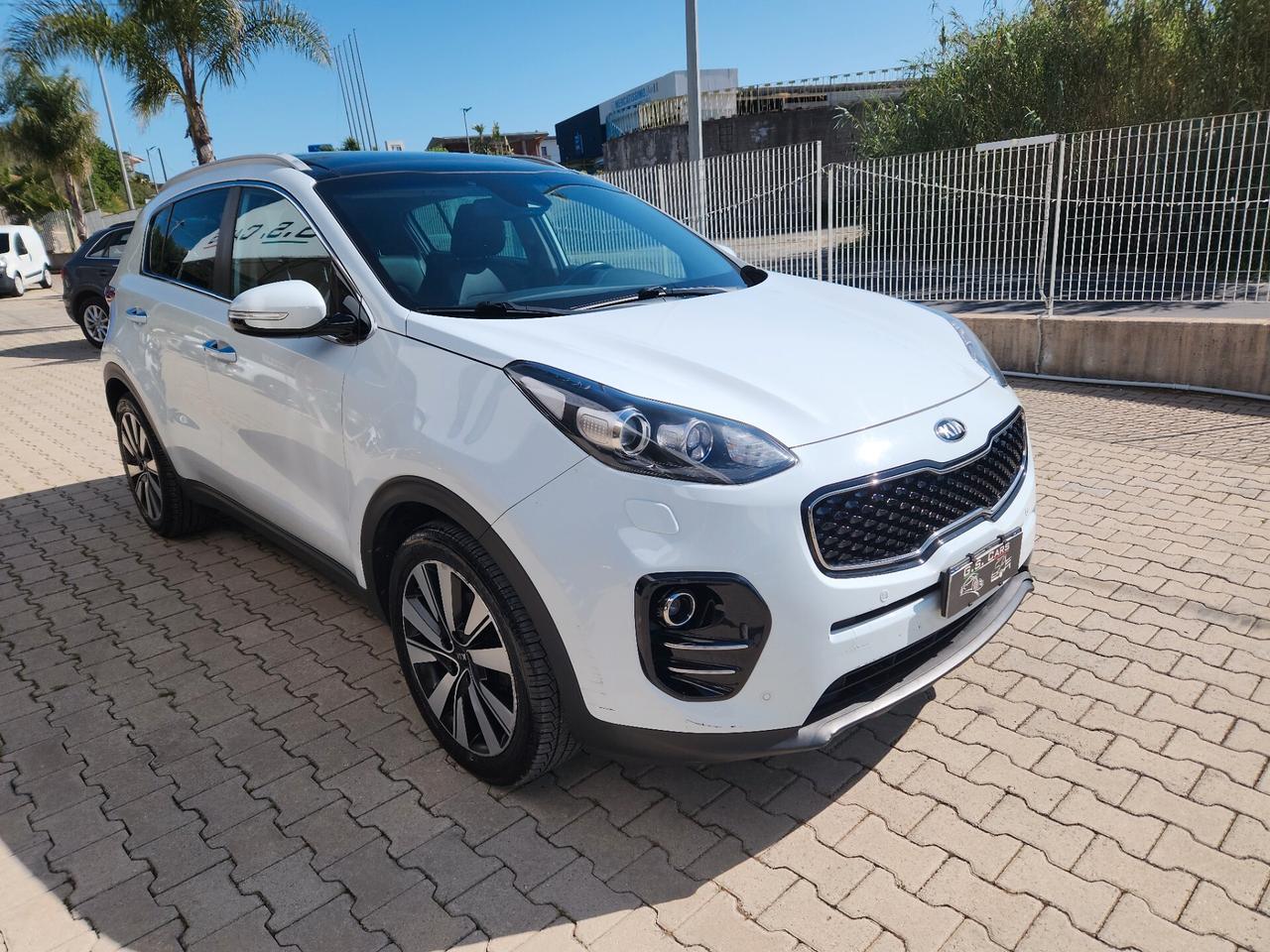 Kia Sportage TETTO APRIBILE