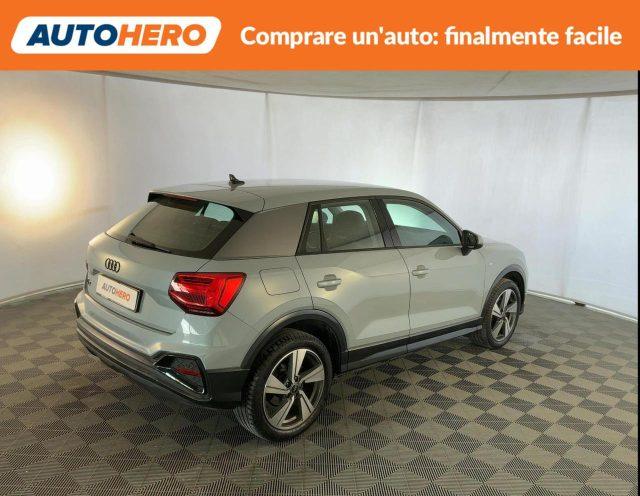 AUDI Q2 35 TDI S tronic Identity Black