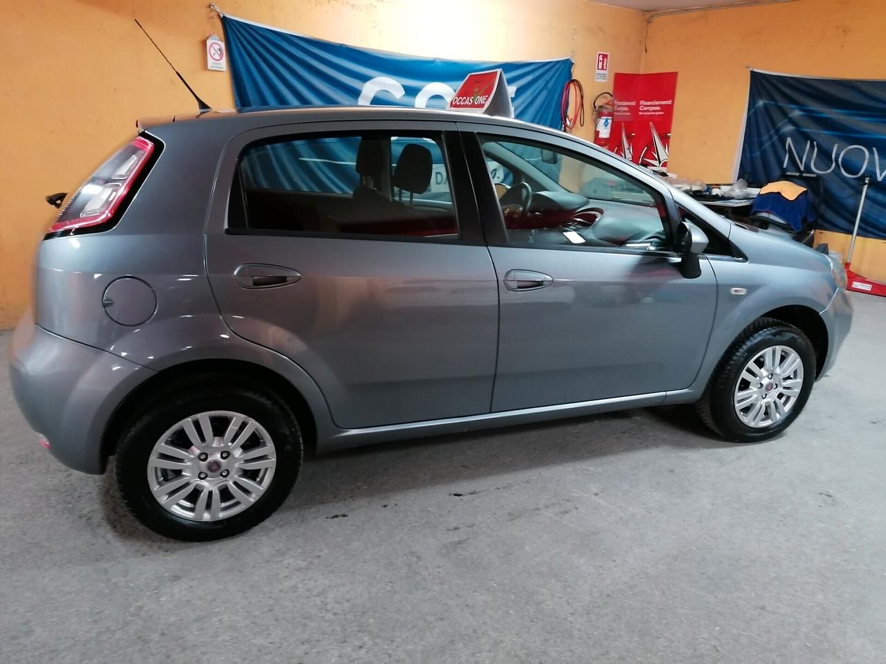 Fiat Punto Evo 1.4 Benzina e metano