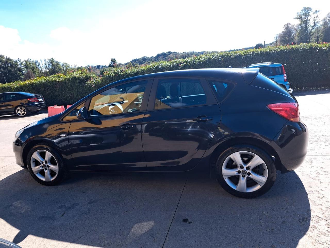 Opel Astra 1.6 115CV 5 porte Cosmo