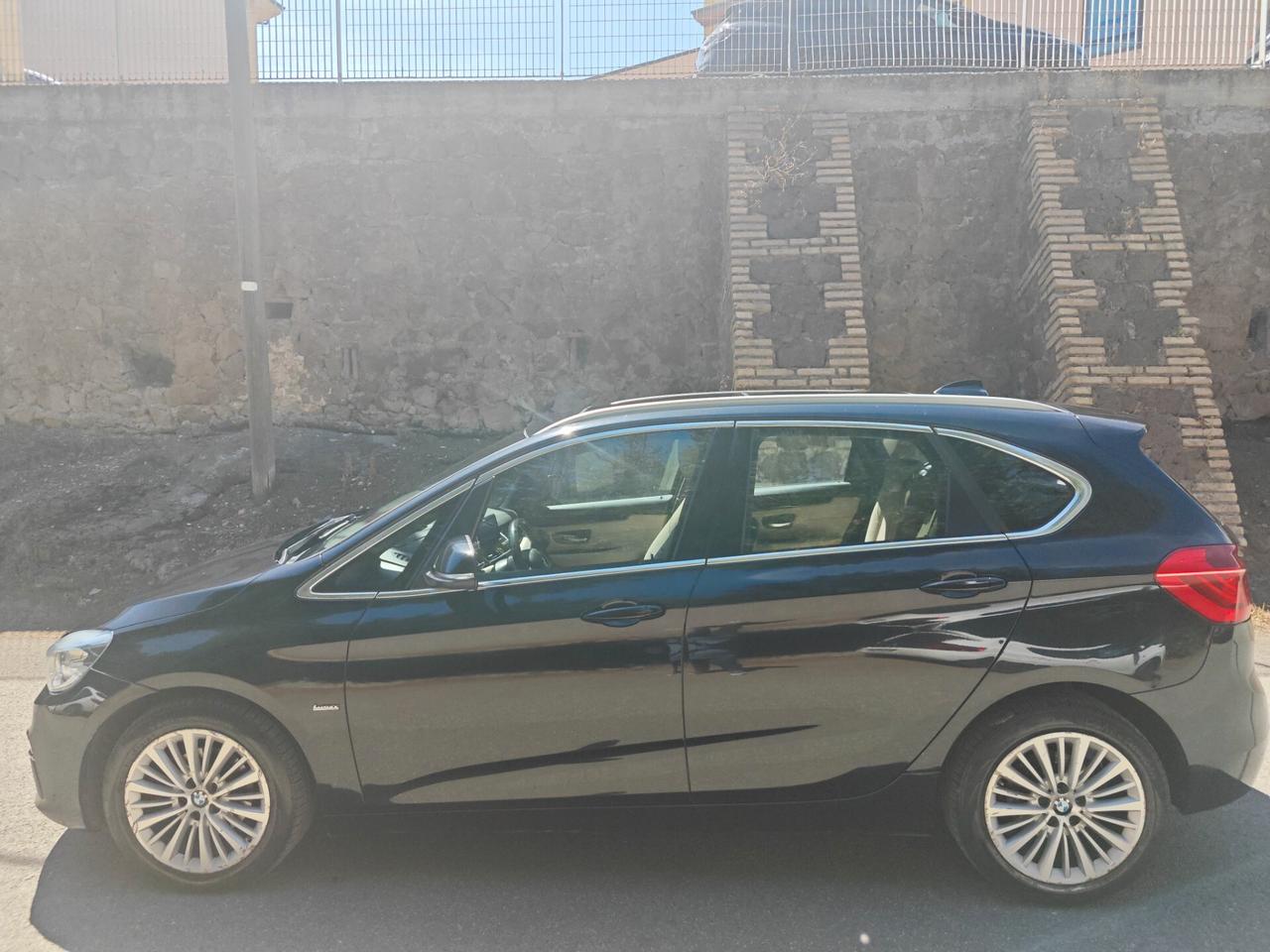 Bmw 2er Active Tourer 218d Luxury