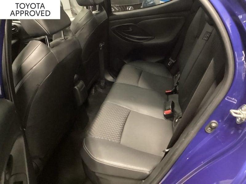 Toyota Yaris 1.5 HYBRID LOUNGE