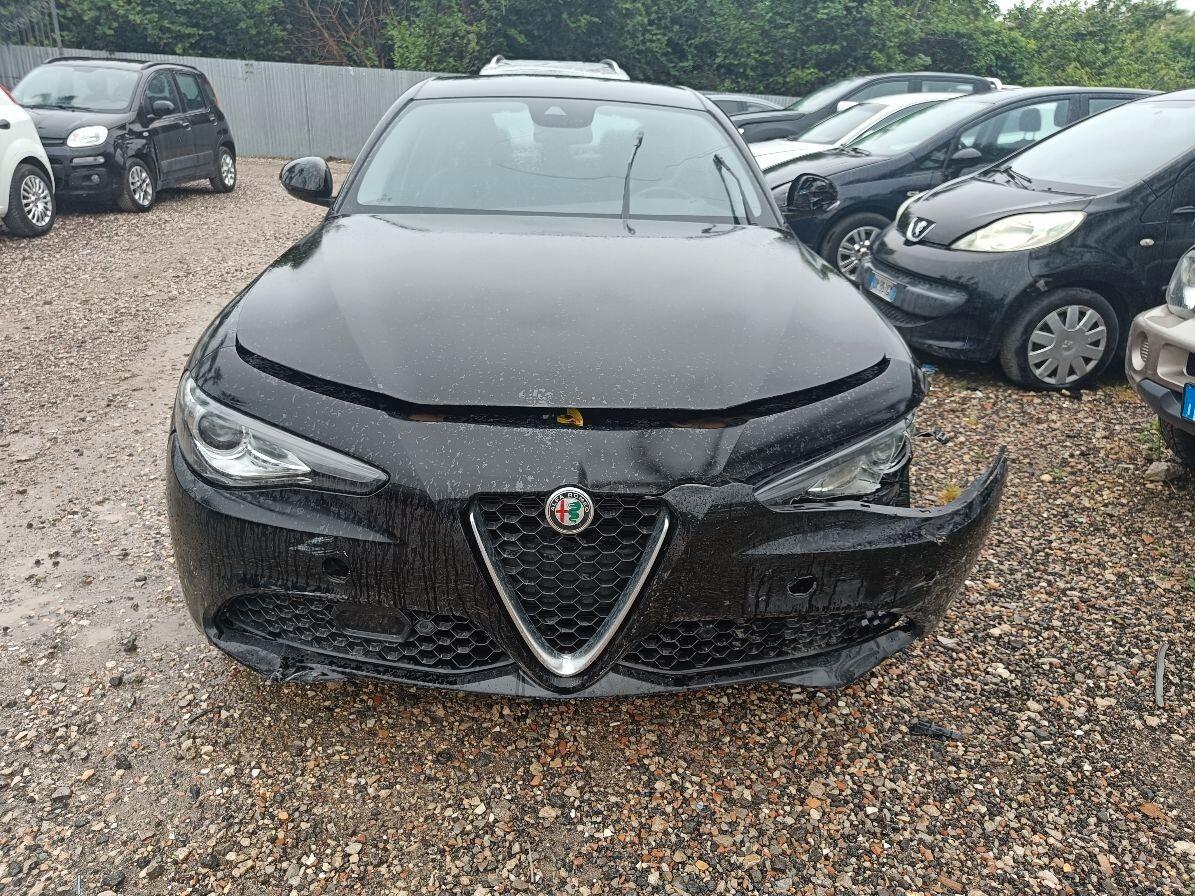 Alfa Romeo Giulia 2.2 Turbodiesel 160 CV AT8 Super