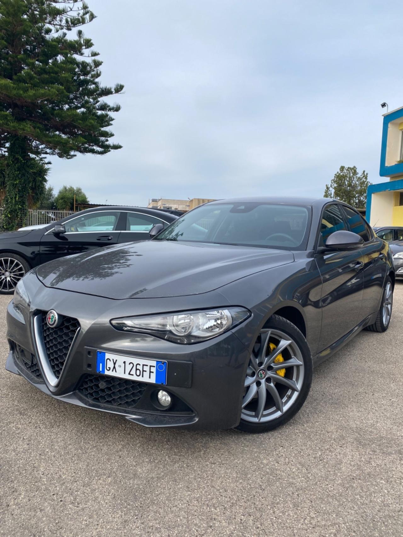 Alfa Romeo Giulia 2.2 Turbodiesel 136 CV AT8 Business