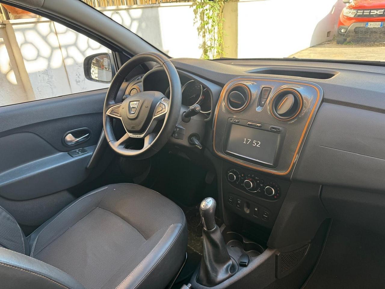 DACIA Sandero Stepway 0.9 TCe 12V GPL 90CV Brave