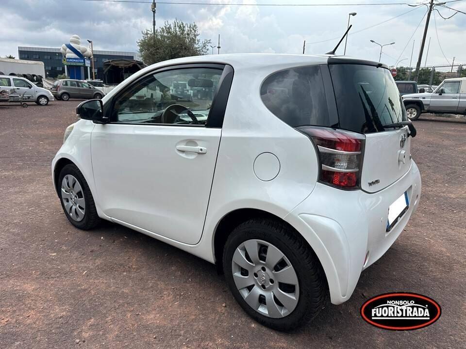 Toyota iQ 1.0 CVT Trend