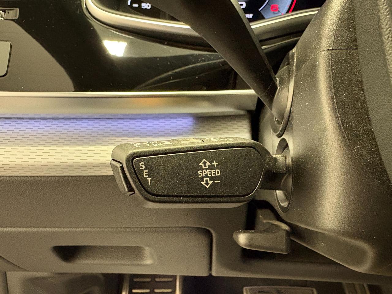 AUDI Q8 45 TDI MHEV TIPTRONIC QUATTRO S-LINE EDITION