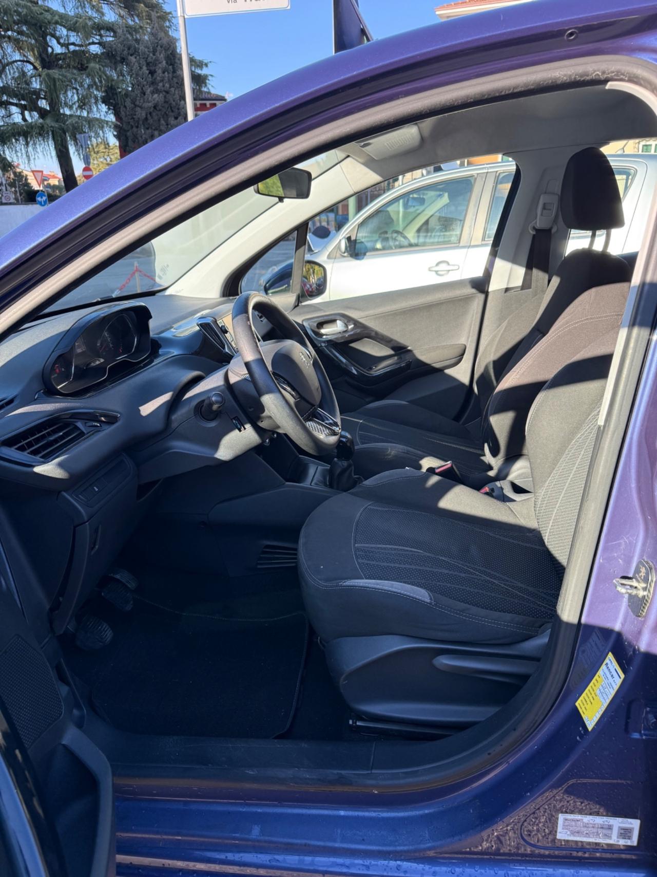 Peugeot 208 1.4 HDi 68 CV 5 porte Access