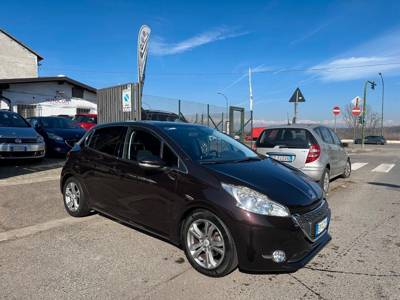 Peugeot 208 1.6 VTi 120 CV 5 porte Allure