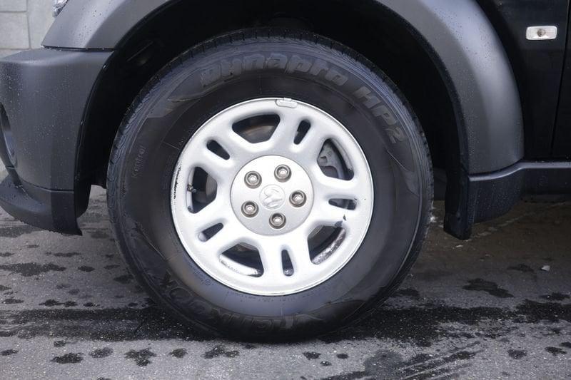 Dodge Nitro Dodge Nitro 2.8 CRD DPF SE 4WD 130KW ANNO 2008